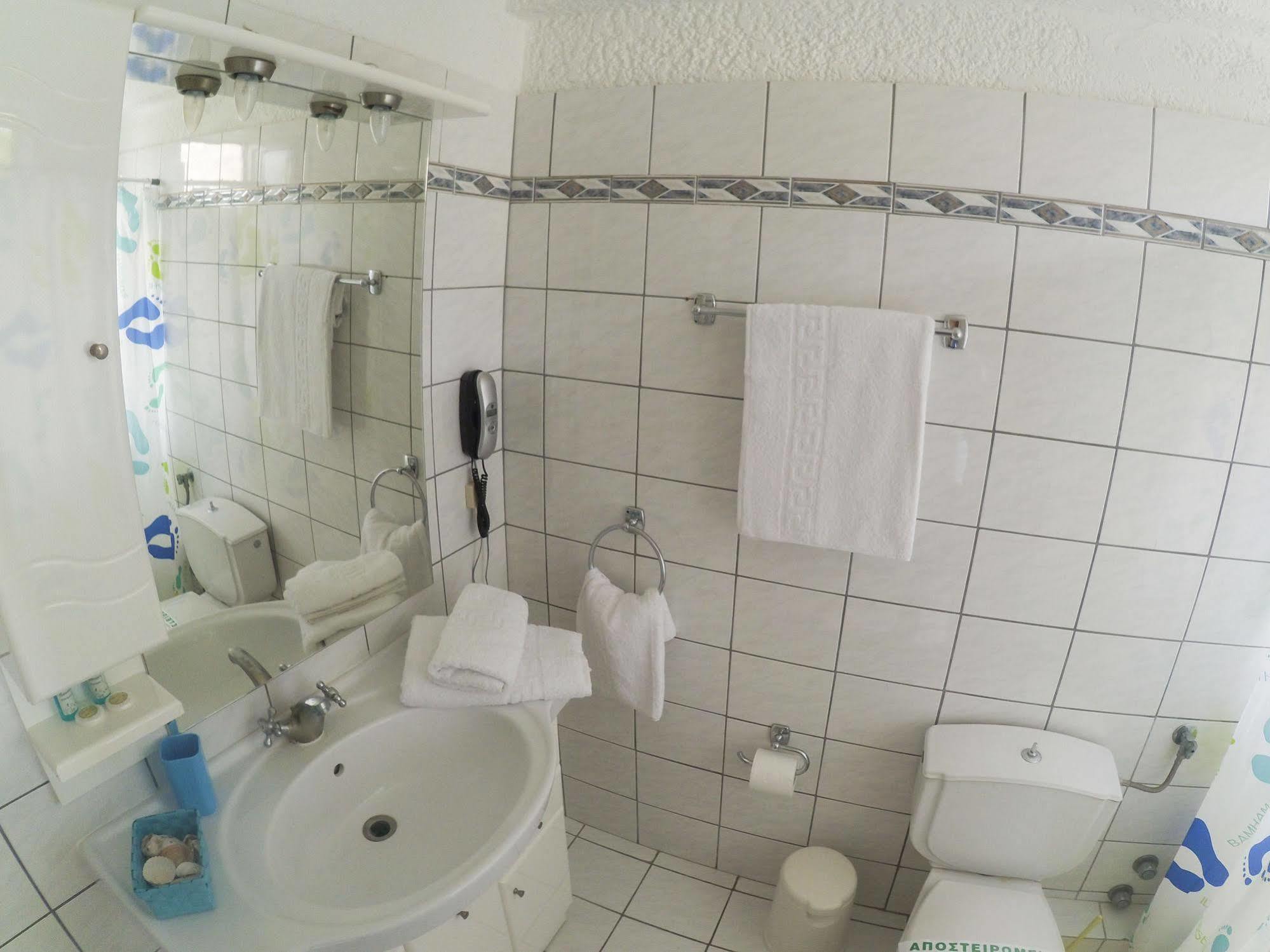 Hotel Vergina Lagonisi Esterno foto