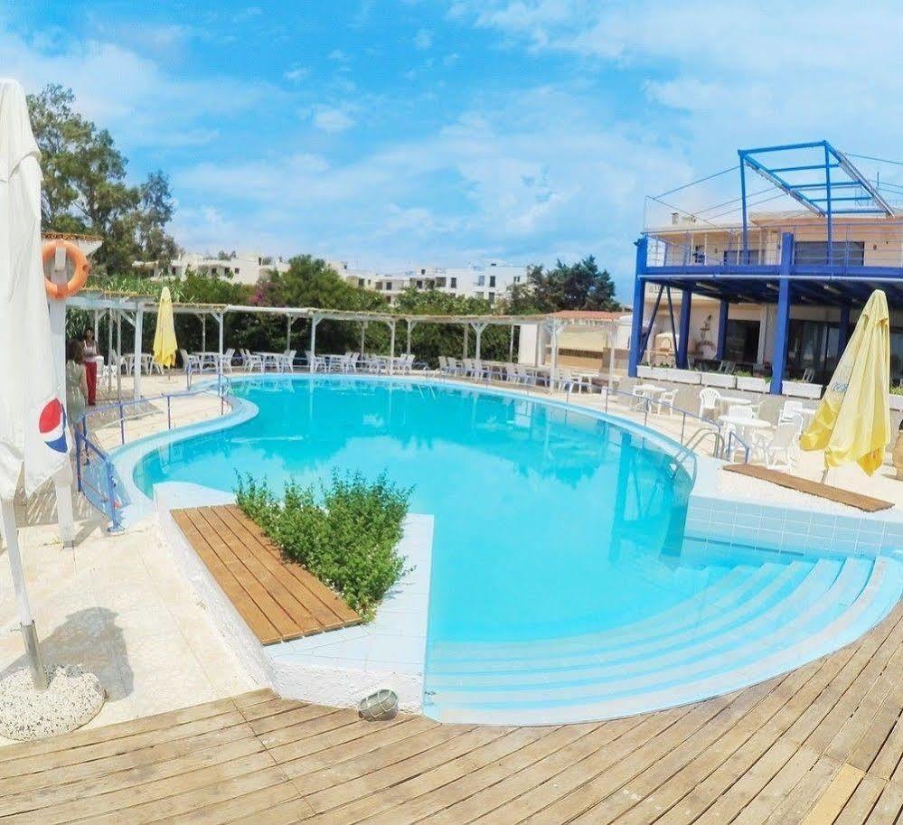 Hotel Vergina Lagonisi Esterno foto