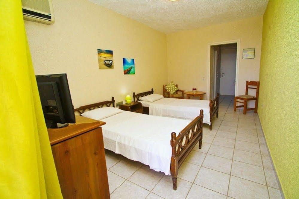 Hotel Vergina Lagonisi Esterno foto